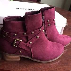 Just Fabulous Burgundy Suede Ankle Boots Size 7.5